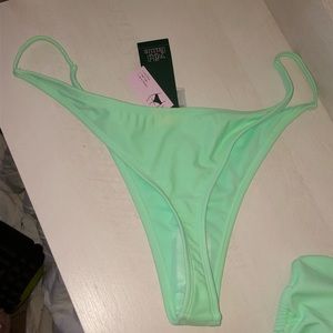 New wild fable  bright green bathing suit bottoms  XL (16) tags on